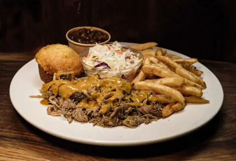 Smokin' Q - Catering - Kitchener / Waterloo, Ontario (photo 4)