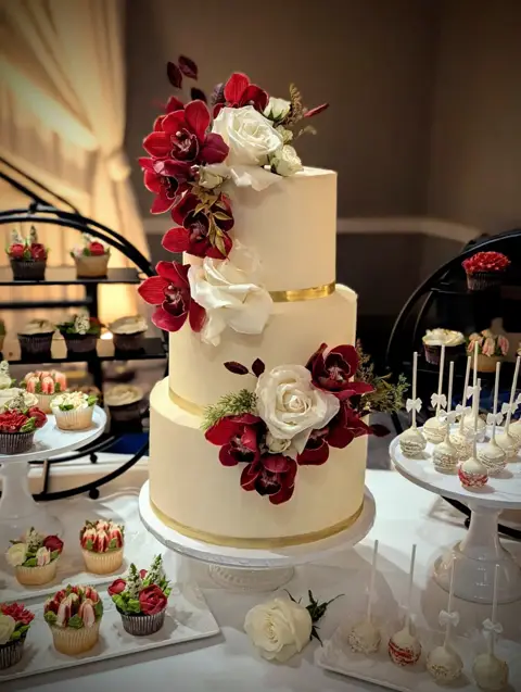 Moments Bakery - Cakes & Desserts - Kingston, Ontario (photo 3)