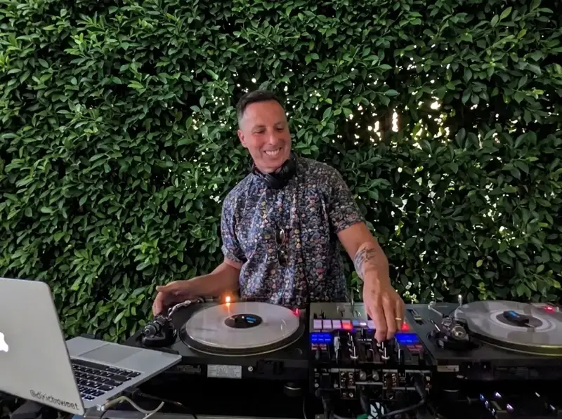 DJ Rich Sweet - Entertainment / DJ - Toronto, Ontario (photo 3)