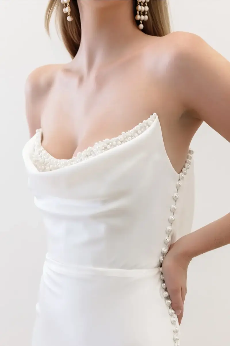 White Satin Bridal Boutique - Dresses / Boutique - Ottawa, Ontario (photo 6)