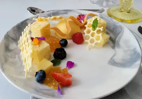 Embrace Weddings - Catering - Oakville & Burlington, Ontario (photo 3)