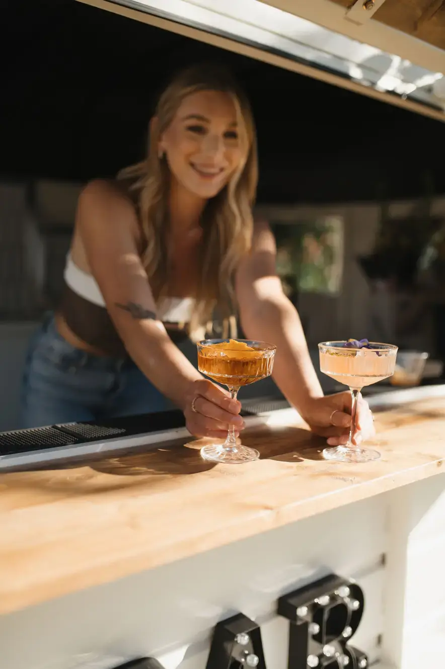 Lucky Mobile Bar - Bartending - Calgary, Alberta (photo 1)