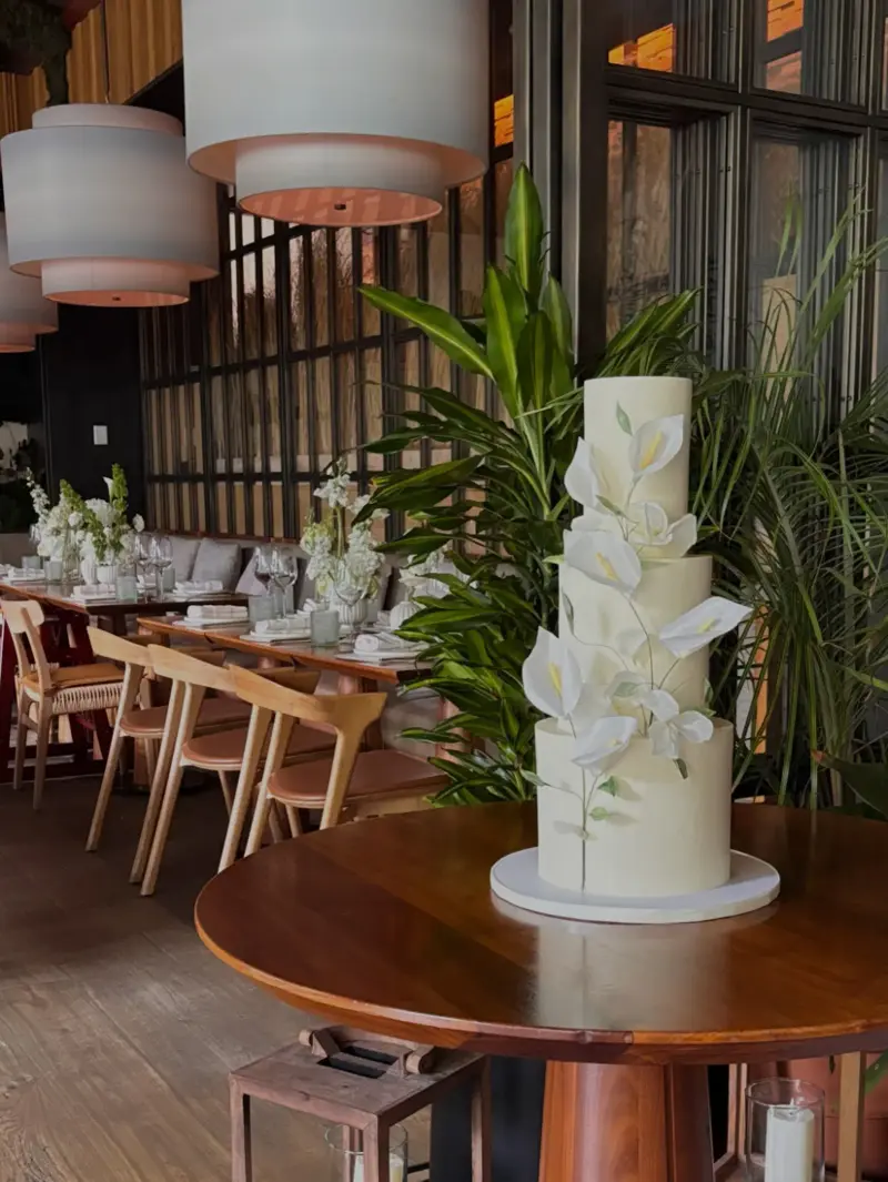 Palette and Petal Cakes - Cakes & Desserts - Toronto, Ontario (photo 7)