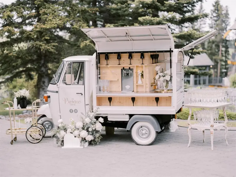 The Prosecco Cart Inc. - Bartending - Calgary, Alberta (photo 2)
