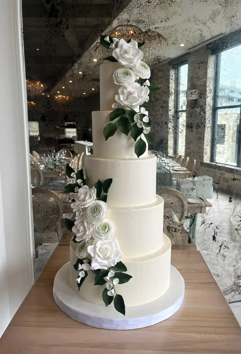 Fancy That Cake - Cakes & Desserts - Guelph, Ontario (photo 7)