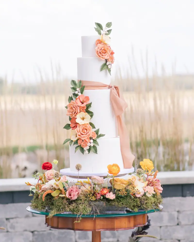 Fancy That Cake - Cakes & Desserts - Guelph, Ontario (photo 8)
