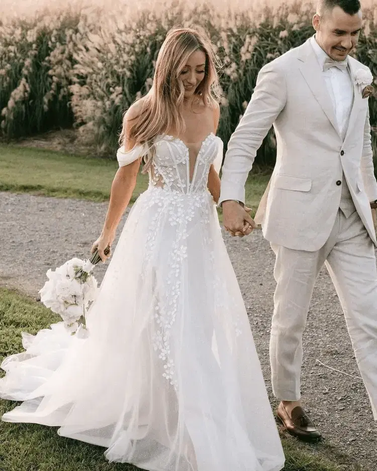 gracie & tucker - Dresses / Boutique - Great Lakes, Ontario (photo 4)