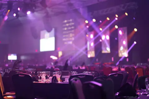 QA Entertainment - Entertainment / DJ - Kitchener / Waterloo, Ontario (photo 2)