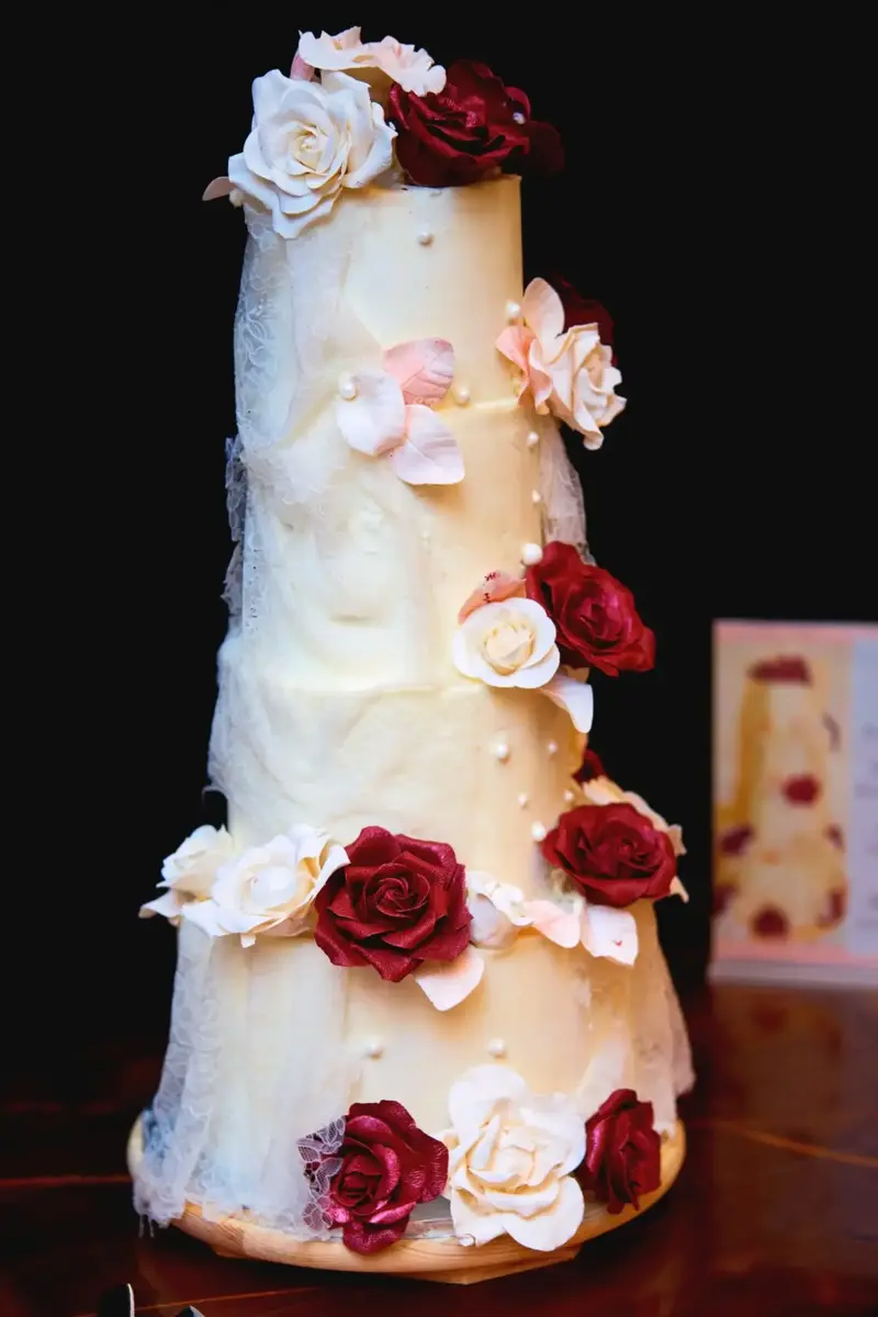 Magnolia Couture Cakery - Cakes & Desserts - Banff, Alberta (photo 7)