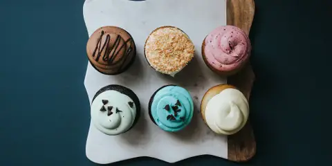 Cake Bake Shoppe Inc. - Cakes & Desserts - Calgary, Alberta (photo 2)