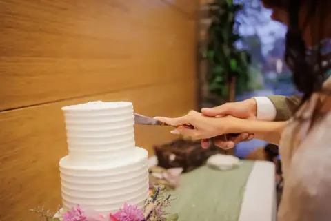 Kakes & Kanvas - Cakes & Desserts - Calgary, Alberta (photo 4)