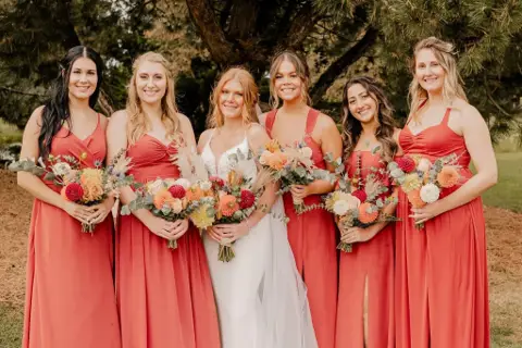 La Rose Bridal - Dresses / Boutique - Kitchener / Waterloo, Ontario (photo 2)