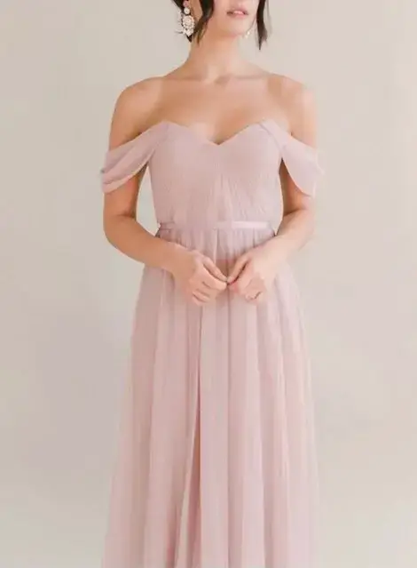 La Rose Bridal - Dresses / Boutique - Kitchener / Waterloo, Ontario (photo 4)
