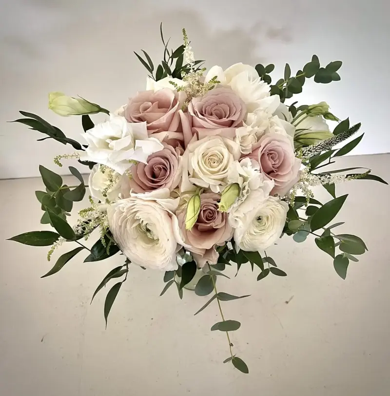 la petite Jaune Fleur - Florists - Red Deer, Alberta (photo 3)