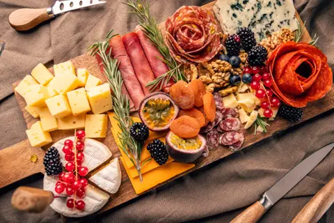 Let There Be Graze - Charcuterie - Mississauga, Ontario (photo 3)