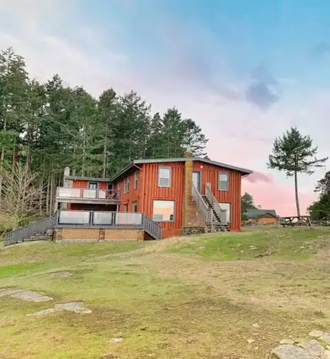 Dragon's Lodge - Venues - Nanaimo, Vancouver Island (photo 3)