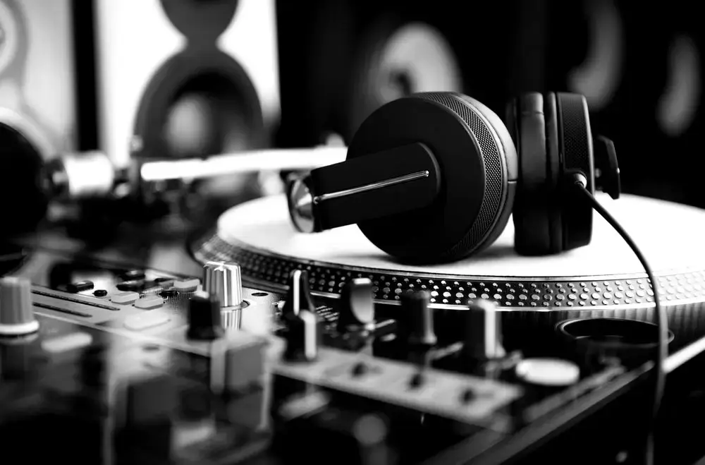 Music Unlimited DJ Service - Entertainment / DJ - Mississauga, Ontario (photo 1)