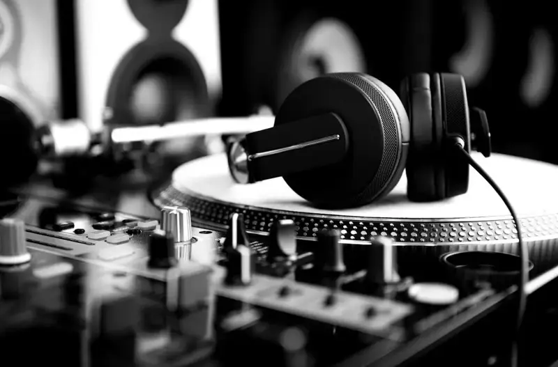 Music Unlimited DJ Service - Entertainment / DJ - Mississauga, Ontario (photo 1)