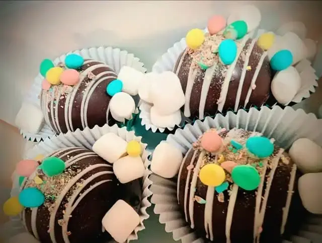 Sinfully Delicious - Cakes & Desserts - Campbell River, Vancouver Island (photo 1)