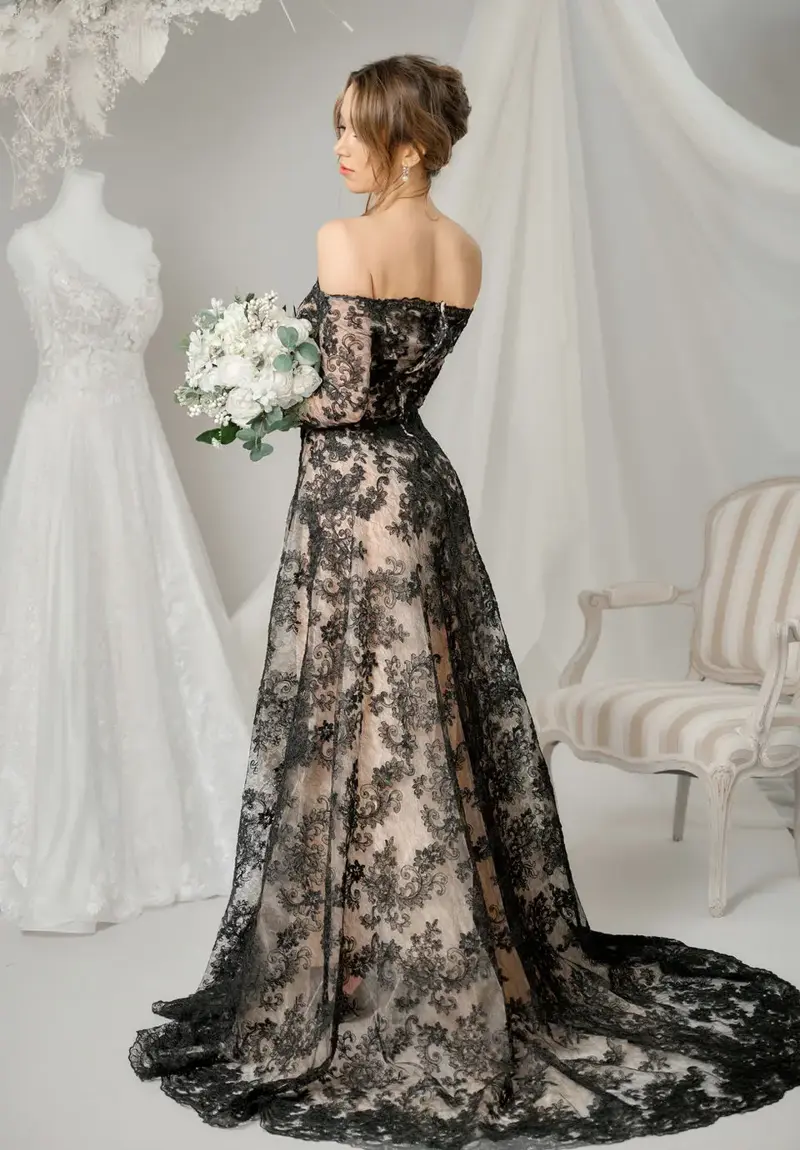 Rita Korsun Couturier - Dresses / Boutique - Calgary, Alberta (photo 2)