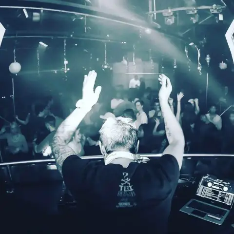 EZ DJ - Entertainment / DJ - Red Deer, Alberta (photo 2)