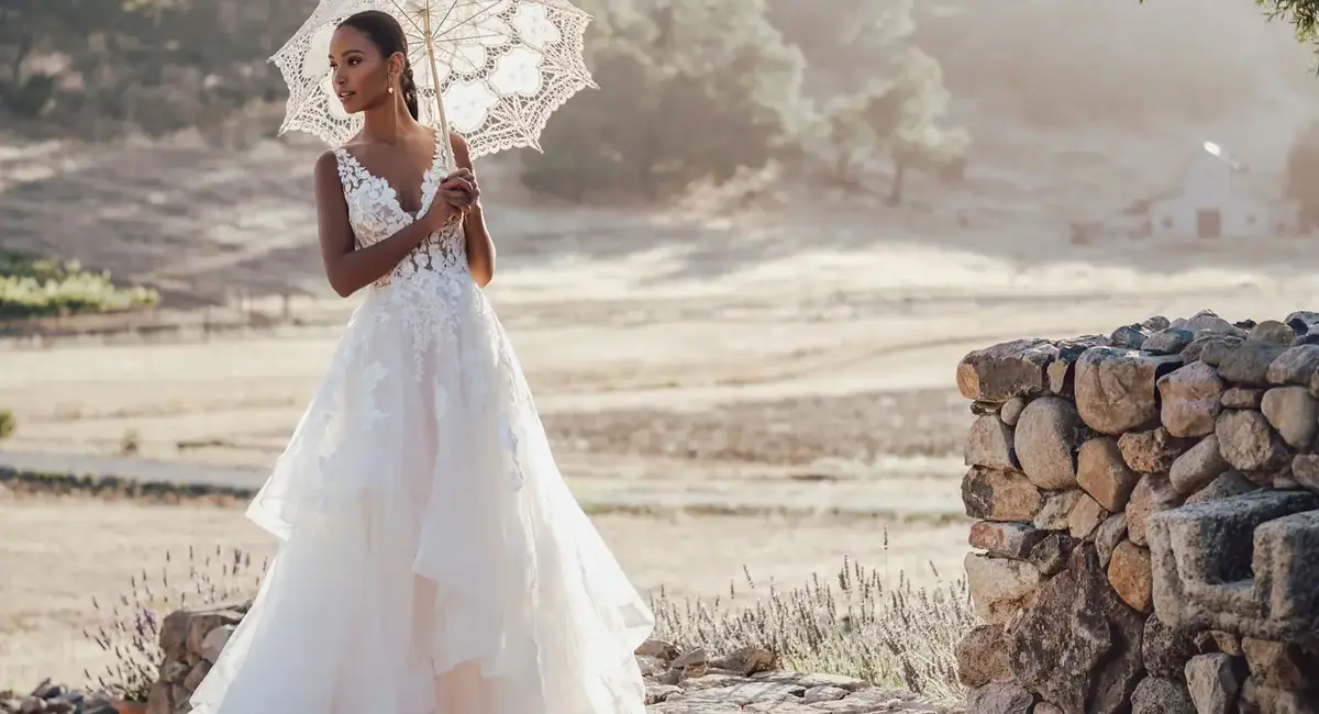Once Upon a Bride - Dresses / Boutique - Lethbridge, Alberta (photo 1)