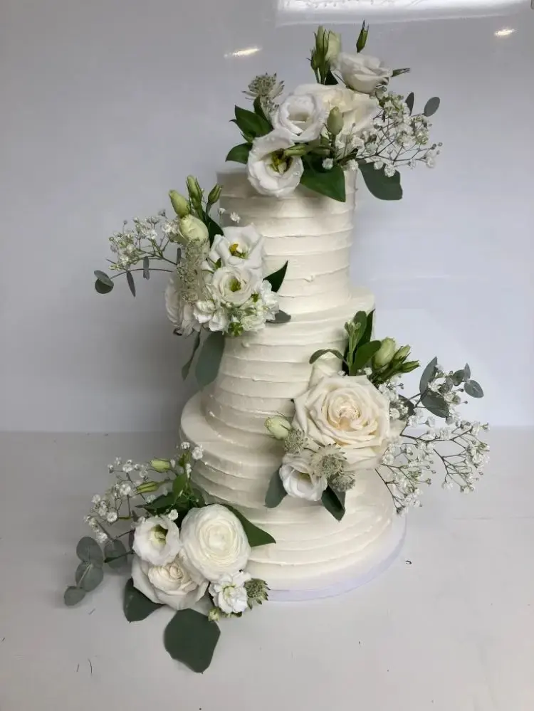 Sunshine Cake Studio - Cakes & Desserts - London, Ontario (photo 2)