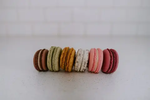 Gold Box Bakery - Cakes & Desserts - Calgary, Alberta (photo 3)