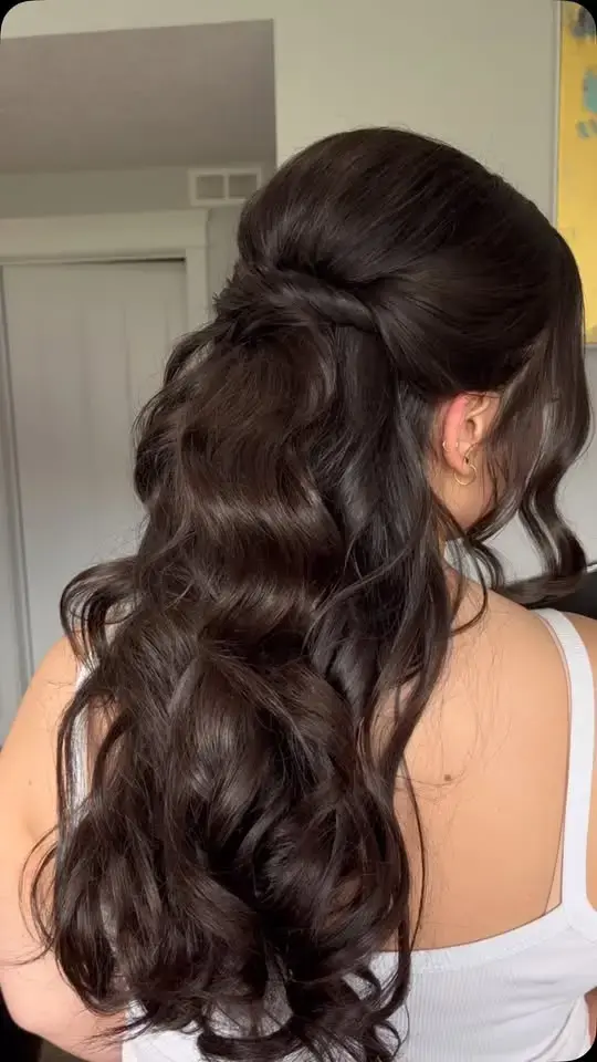 HollyDoll Professional Hair & Makeup - Makeup & Hair - Saskatoon, Saskatchewan (photo 5)