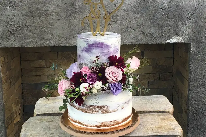 Dezzie Bakery - Cakes & Desserts - Calgary, Alberta (photo 1)
