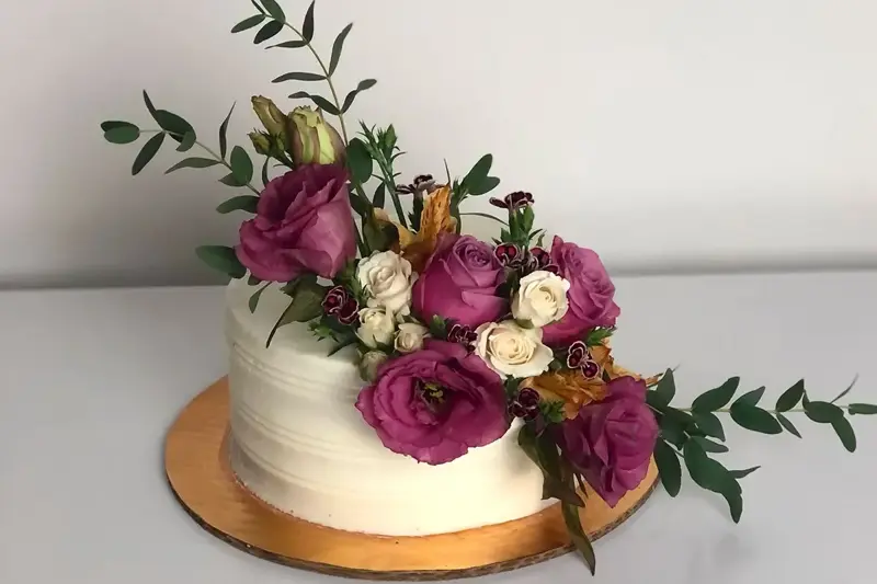 Dezzie Bakery - Cakes & Desserts - Calgary, Alberta (photo 4)