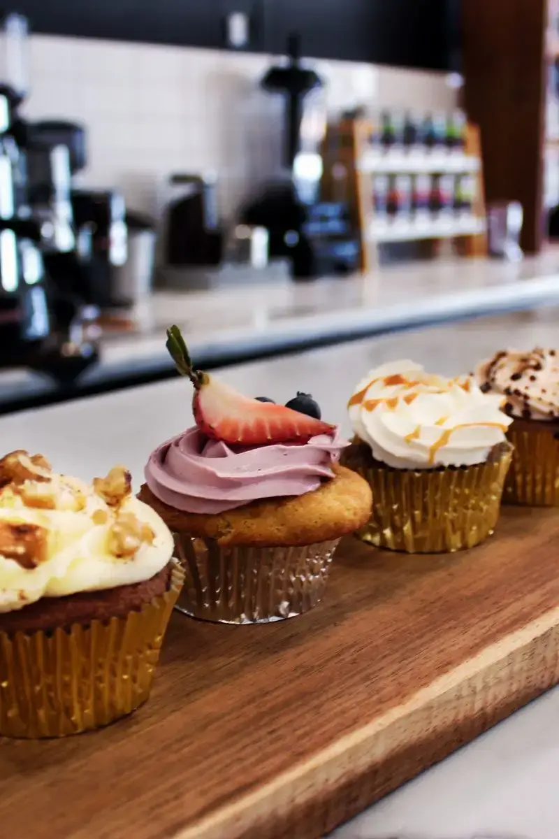 Dezzie Bakery - Cakes & Desserts - Calgary, Alberta (photo 8)