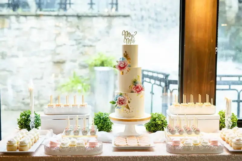 Sweet Avenue Cakery - Cakes & Desserts - Oakville & Burlington, Ontario (photo 15)