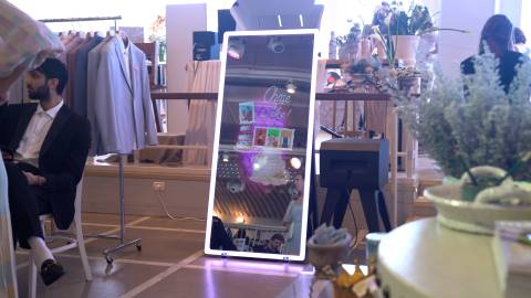 Flash n’ Dash Booth