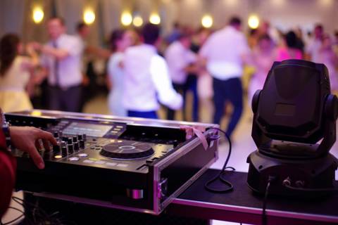 Vibes DJ Services