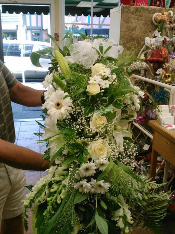 Oak Bay Flower Shop - Florists - Victoria, Vancouver Island (photo 1)