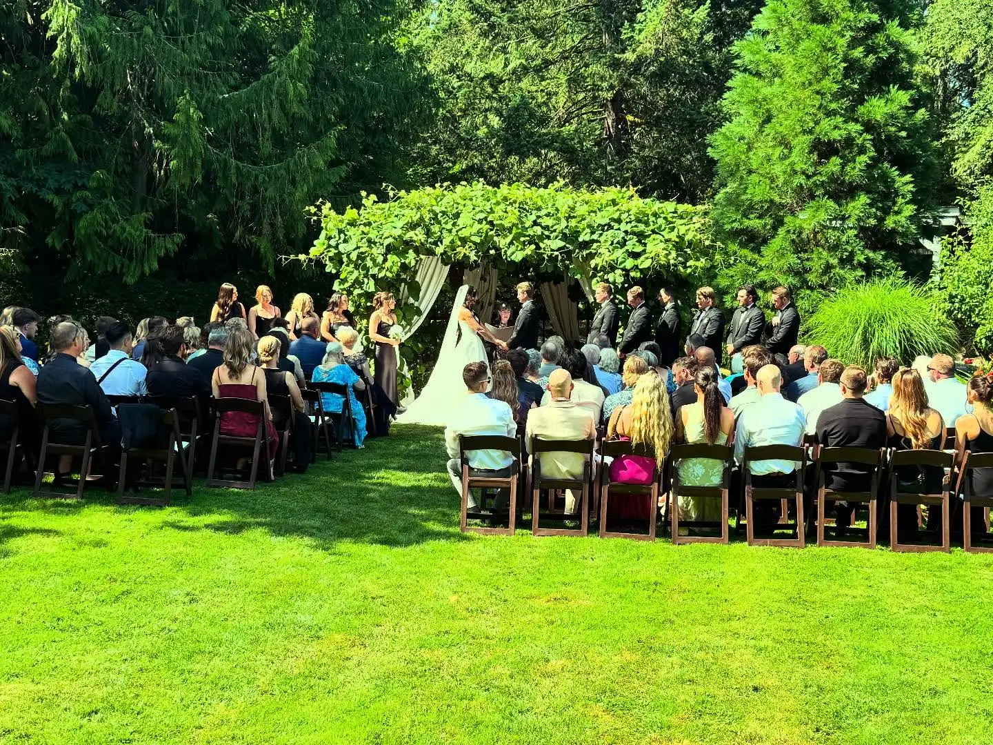 Noisy Acres wedding venue outdoor ceremony space in Nanaimo BC